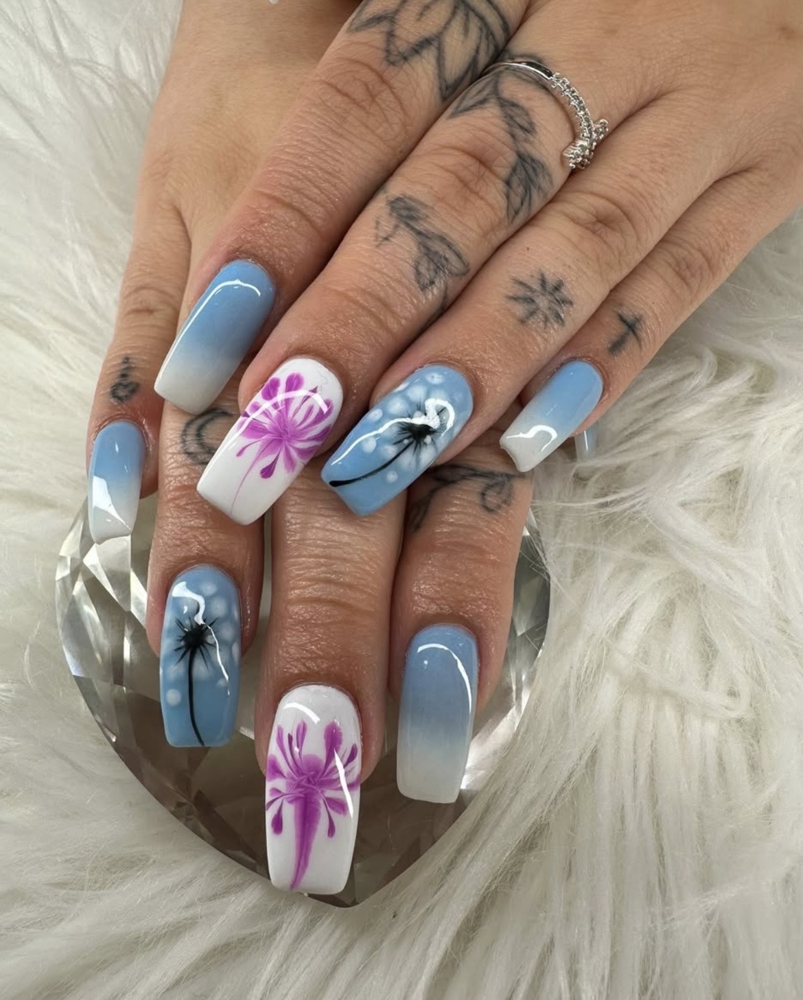 Blue ombré dandelion & floral nails